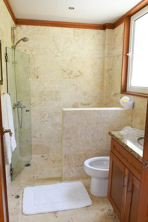 Hispaniola Luxury Ocean Front Condo Sosúa